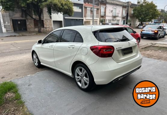 Autos - Mercedes Benz A200 Urban 2018 Nafta 115000Km - En Venta