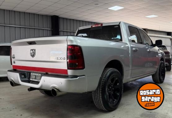 Camionetas - Dodge Ram Laramie 1500 2015 Nafta 77000Km - En Venta