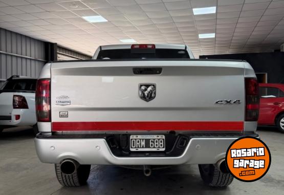 Camionetas - Dodge Ram Laramie 1500 2015 Nafta 77000Km - En Venta
