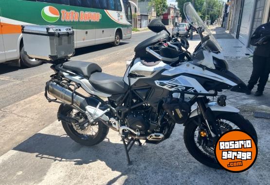 Motos - Benelli TRK 502X 2023 Nafta 24445Km - En Venta