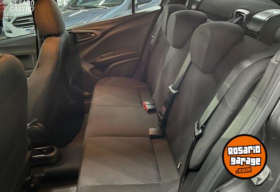 Autos - Fiat Cronos Pack Plus Drive 2025 GNC 13500Km - En Venta