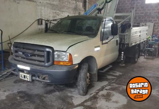Camiones y Grúas - Camión Ford 4000 Con Hidrogrúa Hidro-Grubert N5000 - Excelente Estado - En Venta