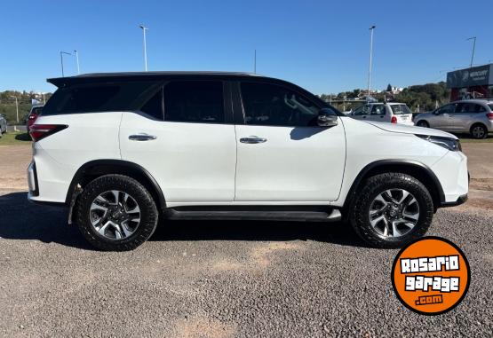 Camionetas - Toyota SW4 4X4 SRX 2.8 TDI 6 AT 2023 Diesel 90000Km - En Venta
