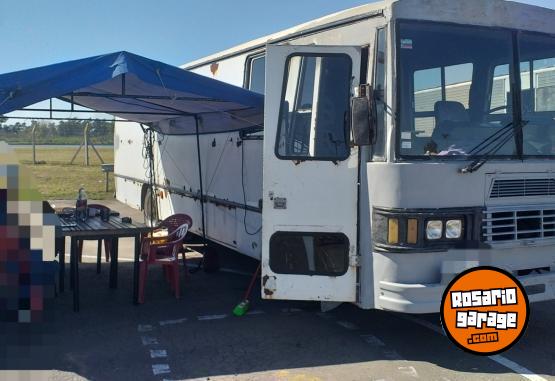 Camiones y Grúas - MERCEDES BENZ FURGÓN HOMOLOGADO - En Venta