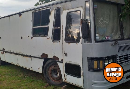 Camiones y Grúas - MERCEDES BENZ FURGÓN HOMOLOGADO - En Venta