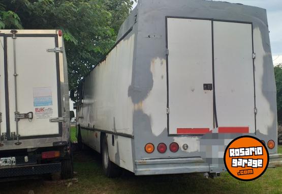 Camiones y Grúas - MERCEDES BENZ FURGÓN HOMOLOGADO - En Venta