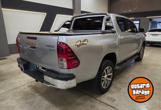 Camionetas - Toyota HILUX SRX 2.8L 4X4 AT 2016 Diesel 250000Km - En Venta