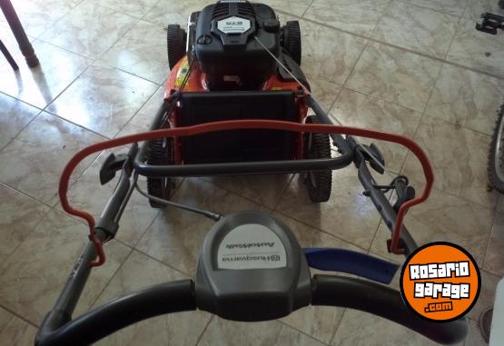 Herramientas - CORTADORA DE CESPED HUSQVARNA - POCO USO - En Venta