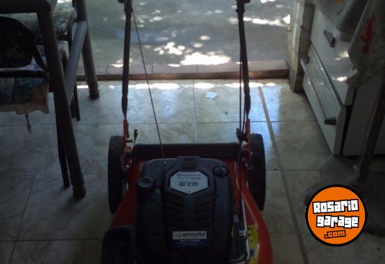 Herramientas - CORTADORA DE CESPED HUSQVARNA - POCO USO - En Venta
