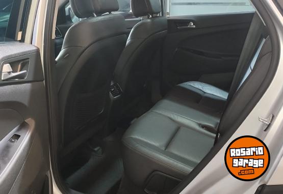 Camionetas - Hyundai TUCSON 2.0 4X4 PREMIUM AT 2017 Nafta 83000Km - En Venta