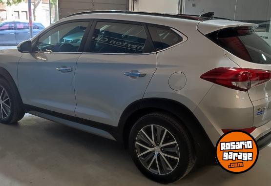 Camionetas - Hyundai TUCSON 2.0 4X4 PREMIUM AT 2017 Nafta 83000Km - En Venta