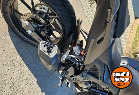 Motos - Honda Twister cb 300 2023 Nafta 900Km - En Venta