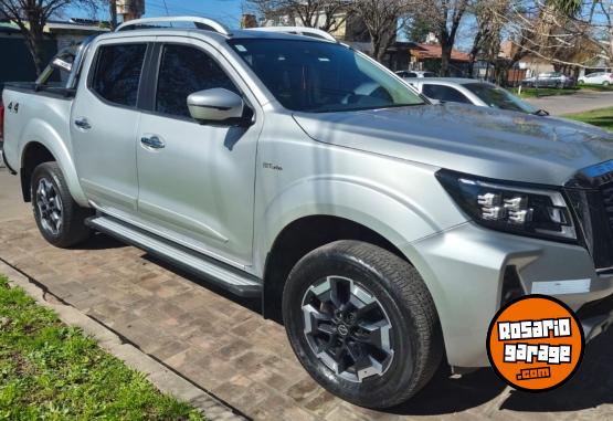 Camionetas - Nissan FRONTIER PLATINUM 4�4 AT 2023 Diesel 63118Km - En Venta