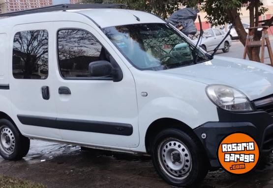 Utilitarios - Renault Kangoo 2015 GNC 170000Km - En Venta