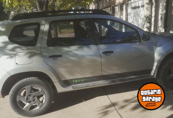 Autos - Renault Duster tech road 2015 GNC 130000Km - En Venta