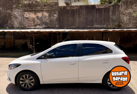 Autos - Chevrolet Onix Joy 2022 Nafta 75000Km - En Venta