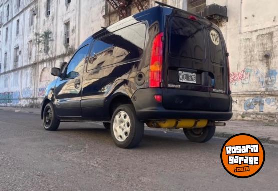 Utilitarios - Renault Kangoo 2013 GNC 198000Km - En Venta
