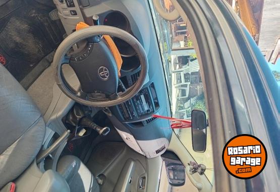 Camionetas - Toyota Hilux srv 2009 Diesel 245000Km - En Venta