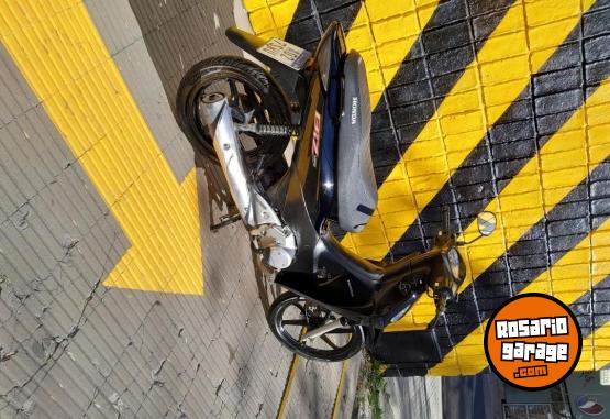 Motos - Honda Biz 2017 Nafta 24000Km - En Venta