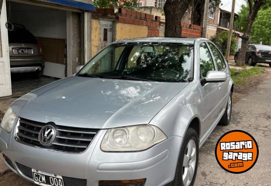 Autos - Volkswagen Bora 2008 Nafta 230000Km - En Venta
