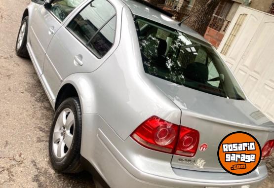 Autos - Volkswagen Bora 2008 Nafta 230000Km - En Venta