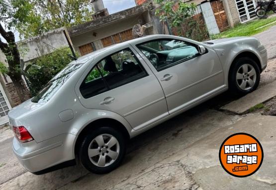 Autos - Volkswagen Bora 2008 Nafta 230000Km - En Venta