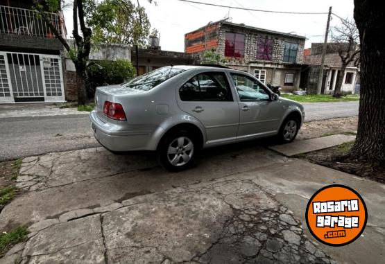 Autos - Volkswagen Bora 2008 Nafta 230000Km - En Venta