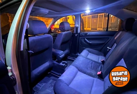 Autos - Volkswagen Bora 2008 Nafta 230000Km - En Venta