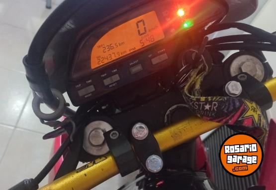 Motos - Honda XR 2017 Nafta 22000Km - En Venta