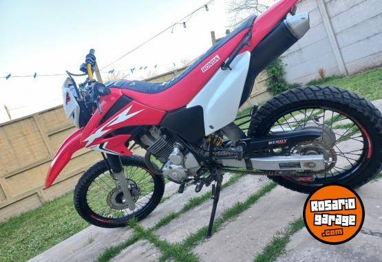 Motos - Honda XR 2017 Nafta 22000Km - En Venta