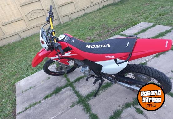 Motos - Honda XR 2017 Nafta 22000Km - En Venta