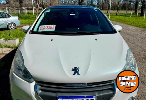 Autos - Peugeot 208 Feline 2016 Nafta 72000Km - En Venta