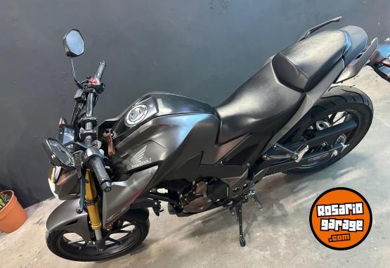 Motos - Honda Cb 300 2024 Nafta 13000Km - En Venta