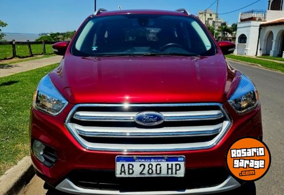 Camionetas - Ford Kuga 2017 Nafta 111000Km - En Venta