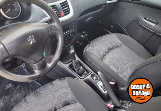 Autos - Peugeot 207 2011 Nafta 99000Km - En Venta