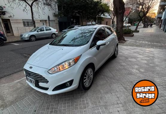 Autos - Ford fiesta titanium 2014 Nafta 140000Km - En Venta