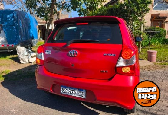Autos - Toyota Etios X 2023 Nafta 23500Km - En Venta