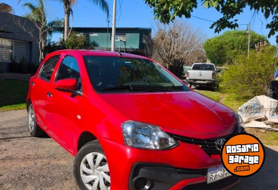 Autos - Toyota Etios X 2023 Nafta 23500Km - En Venta