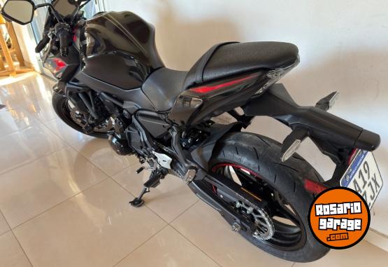 Motos - Kawasaki Z650 2023 Nafta 9000Km - En Venta