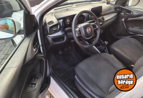 Autos - Fiat Cronos 2019 Nafta 100000Km - En Venta