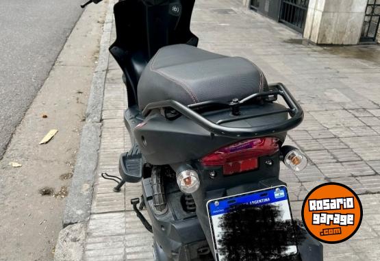 Motos - Kymco Agility 125 2024 Nafta 3600Km - En Venta