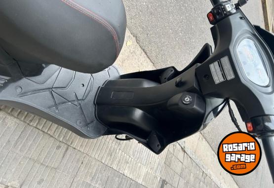 Motos - Kymco Agility 125 2024 Nafta 3600Km - En Venta