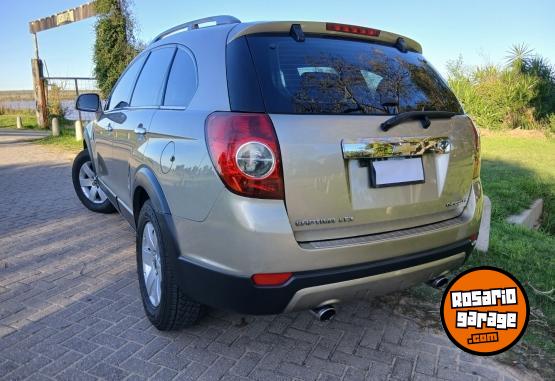 Camionetas - Chevrolet Captiva 2.0 TD LTZ 2008 Diesel 148470Km - En Venta