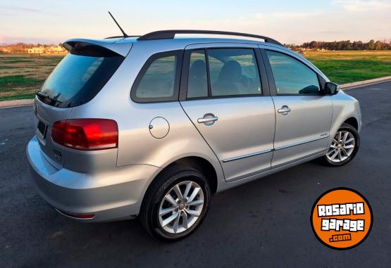 Autos - Volkswagen SURAN HIGHLINE 2015 Nafta 1000Km - En Venta
