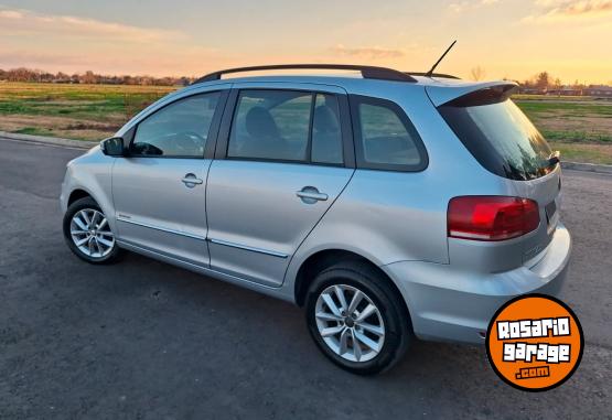 Autos - Volkswagen SURAN HIGHLINE 2015 Nafta 1000Km - En Venta