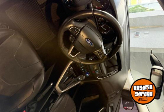 Autos - Ford Focus 2019 Nafta 80000Km - En Venta
