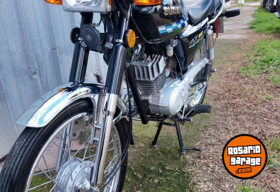 Motos - Suzuki Ax100 2023 Nafta 9500Km - En Venta