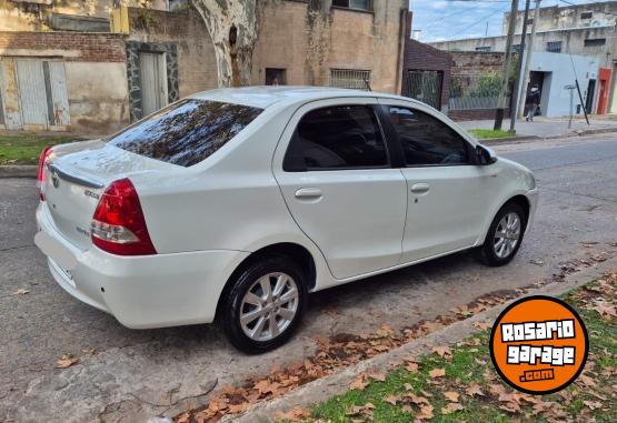 Autos - Toyota Etios, XLS, full, 2018 Nafta 100000Km - En Venta