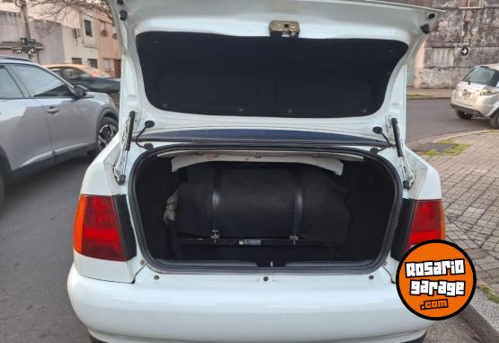 Autos - Volkswagen Polo 1999 GNC 155000Km - En Venta