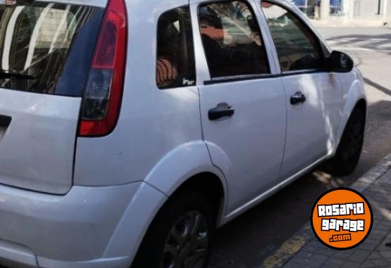 Autos - Ford Fiesta 2011 GNC 195000Km - En Venta